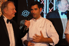 Gourmet-Preis-Initiator Andreas Dietz (li.) beim Interview mit Mallorca-Sternekoche Andreu Genestra